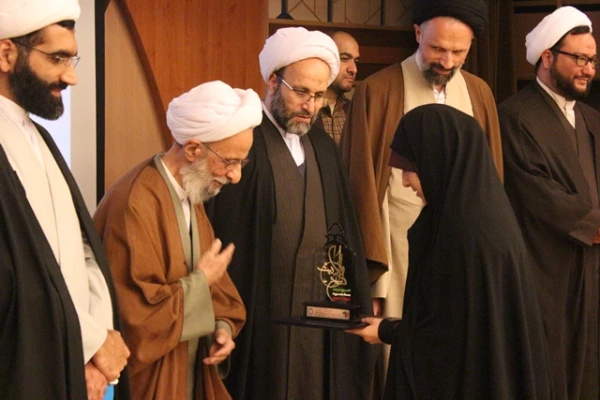 افتخار آفرینی دانشجو معلم پردیس بنت الهدی صدر قزوین در طرح ولایت کشوری 3