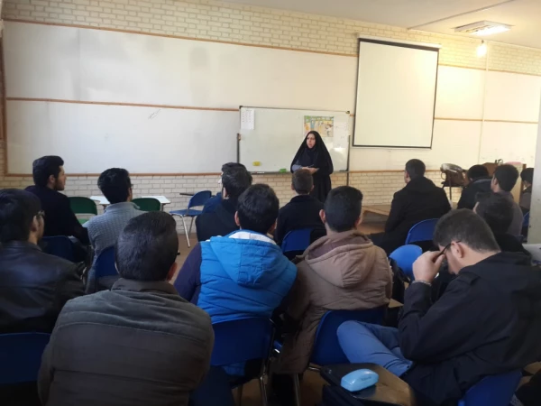 برگزاری کارگاه آموزشی تدریس حروف الفبا در مدیریت امور پردیس های دانشگاه فرهنگیان قزوین  2