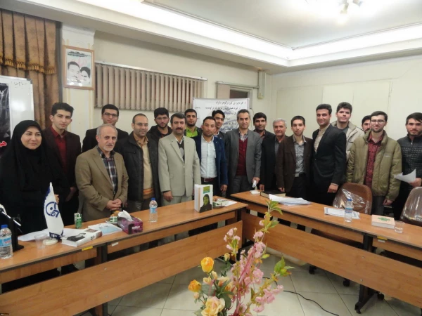 برگزاری مشاعره دانشجویان پردیس شهید رجایی 2