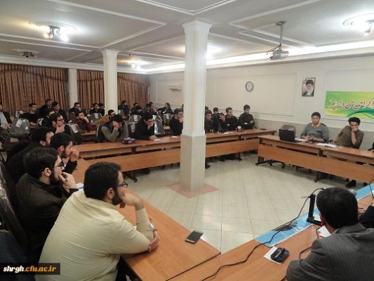 به مناسبت هفته بصیرت برگزار گردید:
نشست دانشجویان پردیس شهید رجایی قزوین  2