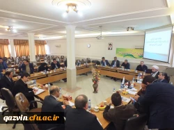 استاندار در نشست با هئیت امنای دانشگاه فرهنگیان بیان داشت: 
رفع مشکلات دانشگاه فرهنگیان در دستور کار است 4