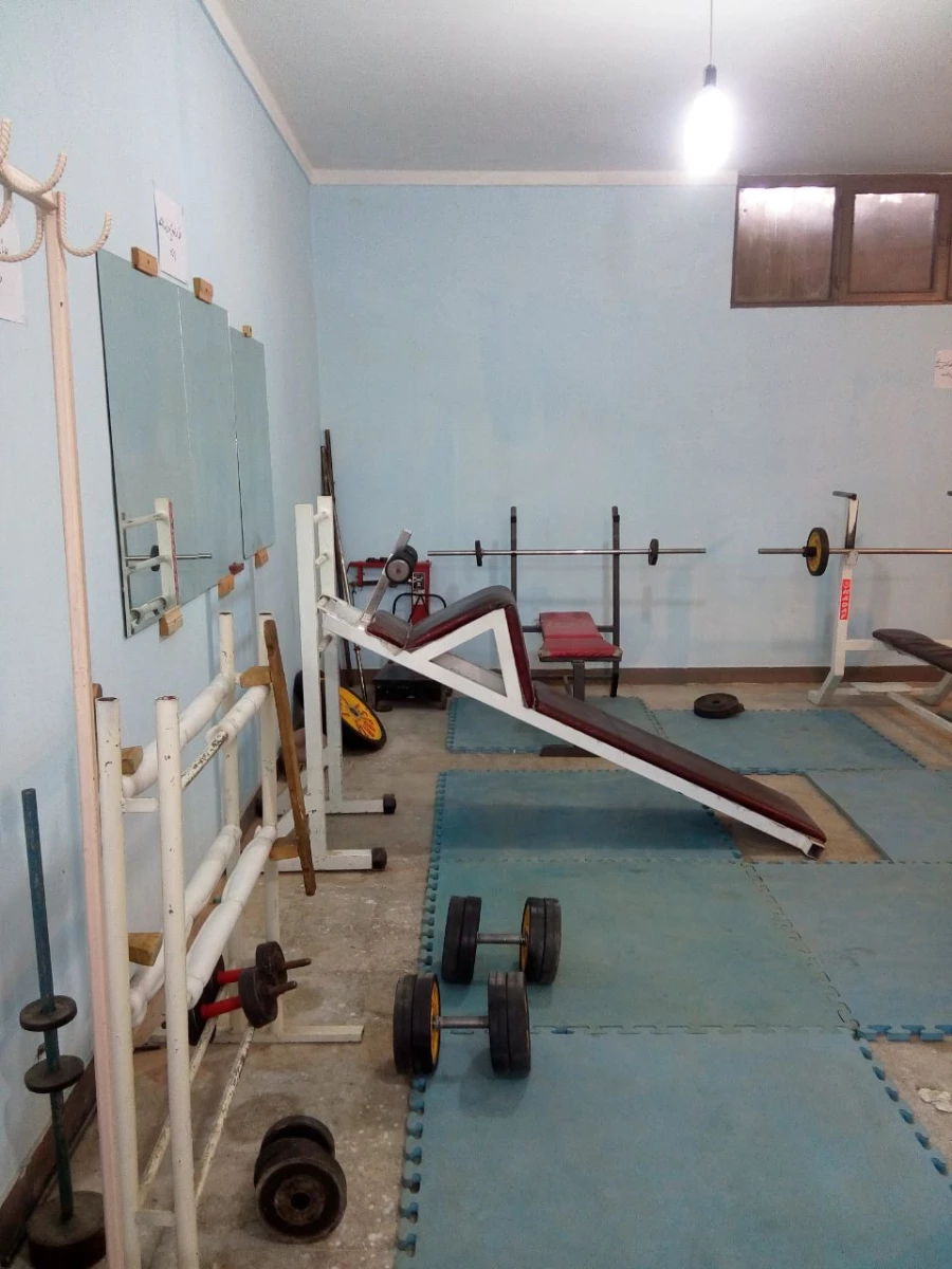 بازسازی و نصب فوم (ضرب گیر) و تجهیز سالن بدنسازی و نصب تجهیزات گرمایشی خوابگاه های دانشجویی 4