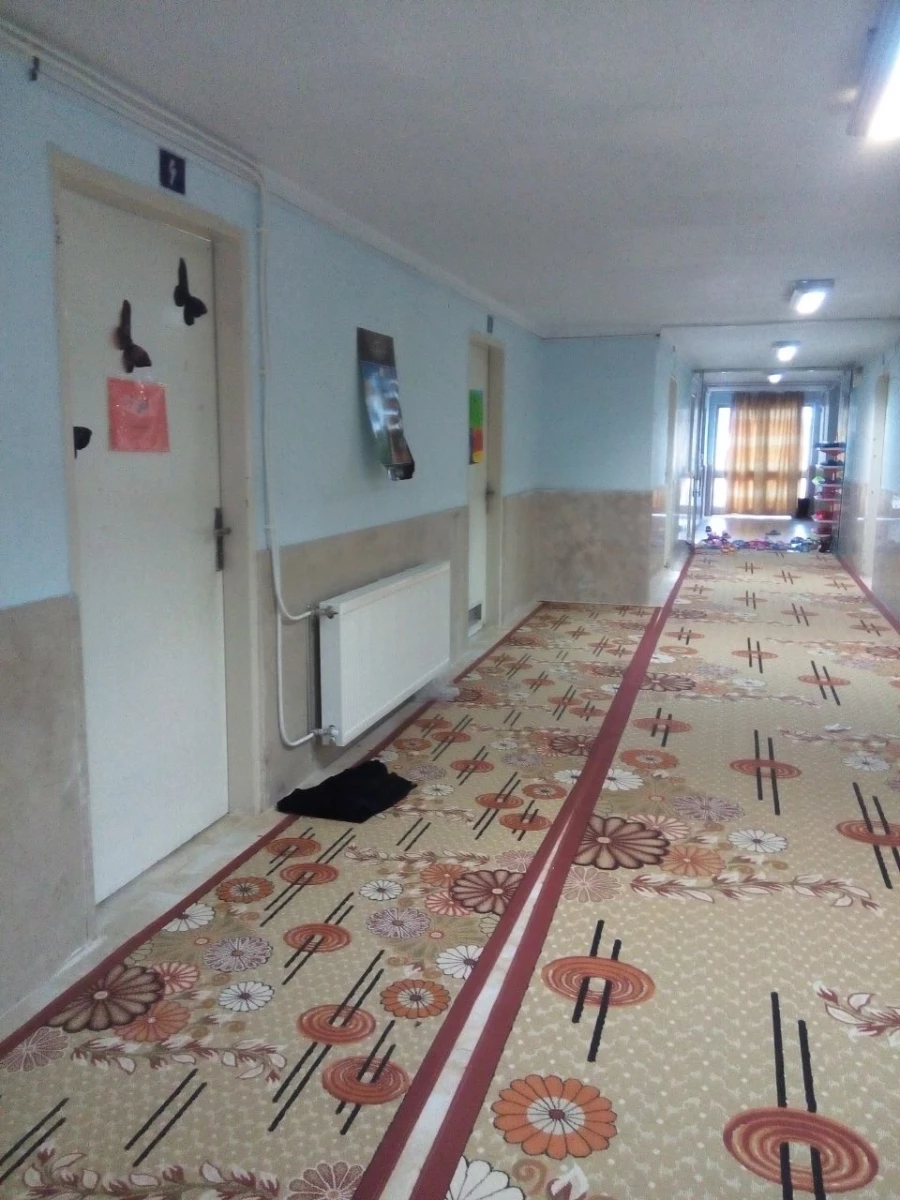 بازسازی و نصب فوم (ضرب گیر) و تجهیز سالن بدنسازی و نصب تجهیزات گرمایشی خوابگاه های دانشجویی 9