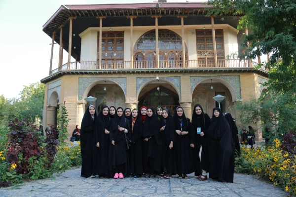 کاخ چهل ستون 1