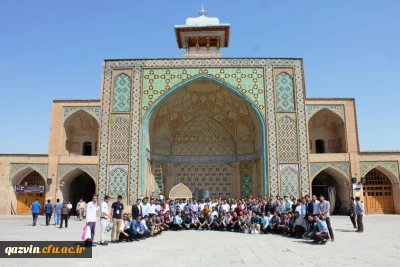 گزارش تصویری از بازدید  دانشجو معلمان شرکت کننده در بیست و هفتمین جشنواره دانشگاه فرهنگیان سراسر کشور از  اماکن تاریخی مذهبی استان قزوین