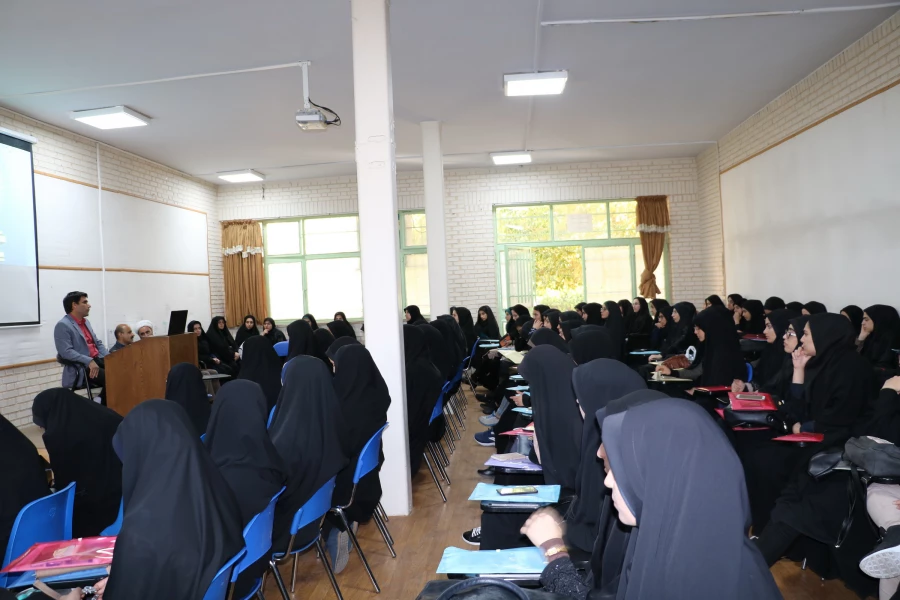 برگزاری مراسم معارفه دانشجومعلمان ورودی سال1396  11