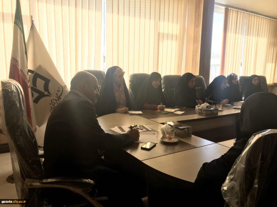 برگزاری جلسه دبیران کانون ها با حضور ریاست امور پردیس های استان جناب آقای دکتر یوسفی 2