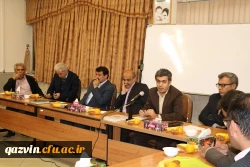 جلسه صمیمی مدیریت امور پردیس های استان قزوین با ا ساتید 5