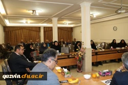 جلسه صمیمی مدیریت امور پردیس های استان قزوین با ا ساتید 6