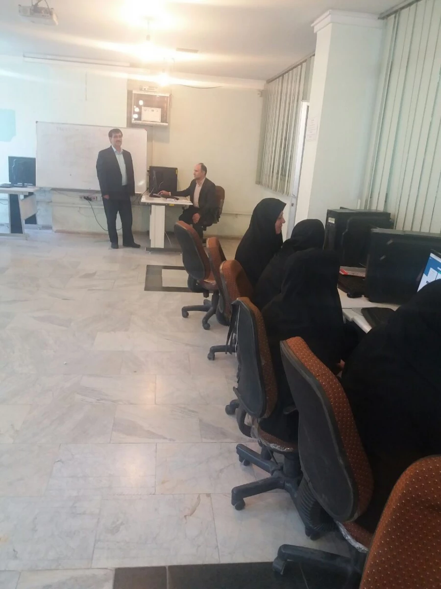 برگزاری دوره بالندگی Prezi 4