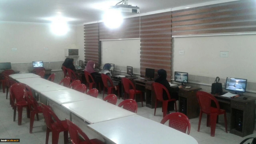 برگزاری دوره آموزشی مهارتهای هفتگانه کامپیوتر (ICDL) در پردیس بنت الهدی صدر 3