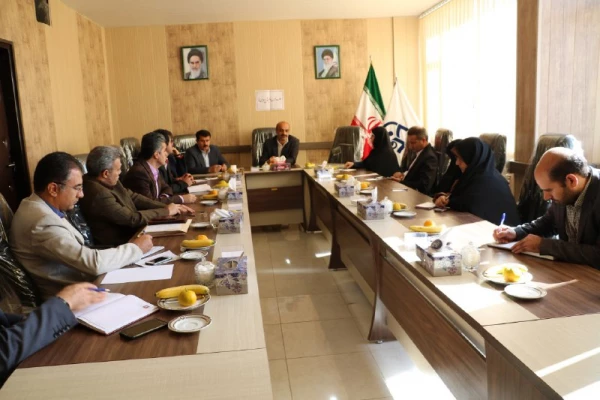 سومین جلسه مربوط به مدارس وابسته به پردیس های مدیریت امور پردیس های استان قزوین برگزار شد . 4