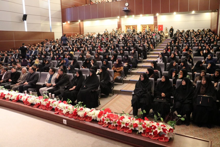 اولین گردهمایی نومعلمان دانشگاه فرهنگیان استان قزوین وروری سالهای 91-92 4