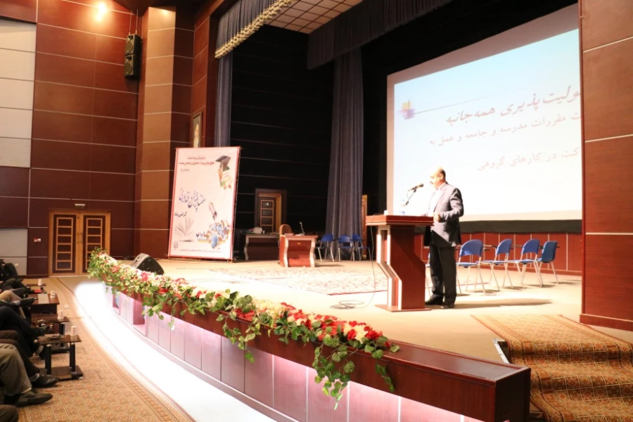 مراسم هفته پژوهش در مدیریت امور پردیس های دانشگاه فرهنگیان  استان قزوین برگزار شد 3