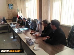 سومین جلسه شورای پژوهشی مدیریت امور پردیس های استان قزوین 3