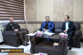 جلسه  سرپرست امور پردیس های استان بامسئولان بانک تجارت استان قزوین 3