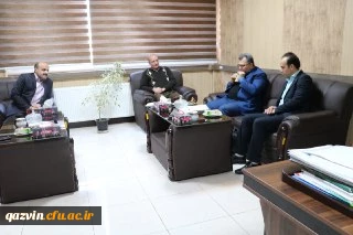 جلسه  سرپرست امور پردیس های استان بامسئولان بانک تجارت استان قزوین 4