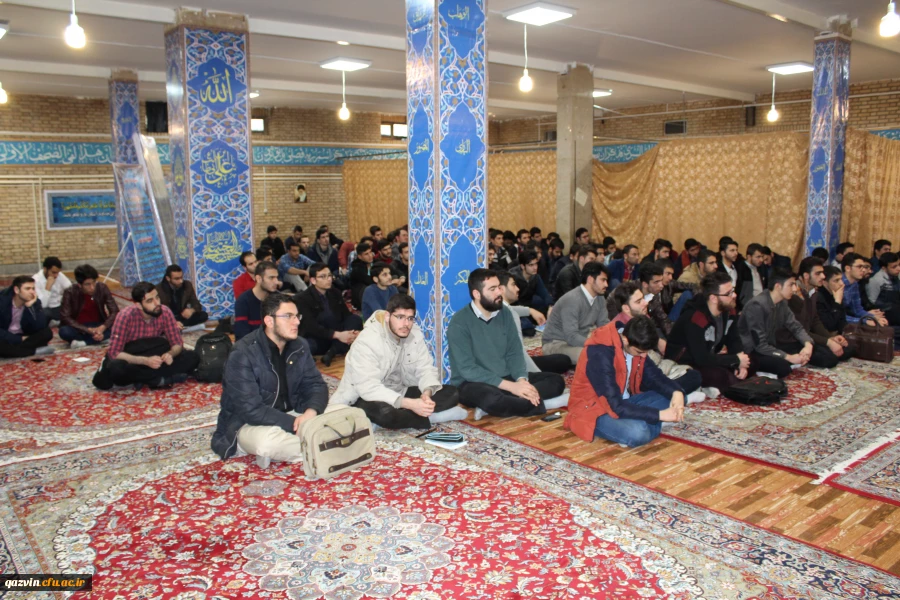 درپردیس شهید رجایی قزوین برگزارشد"جلسه پرسش وپاسخ دانشجویان  با مسئولین هسته گزینش استان قزوین 5