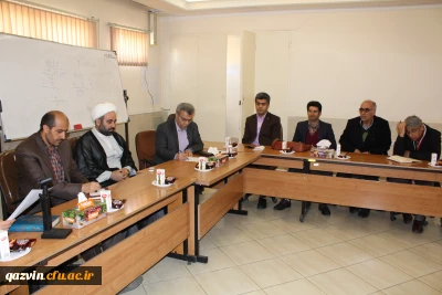 نشست بسیج اساتید دانشگاه فرهنگیان استان قزوین باحضور مسئول بسیج اساتید استان