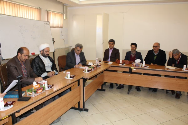 نشست بسیج اساتید دانشگاه فرهنگیان استان قزوین باحضور مسئول بسیج اساتید استان 2