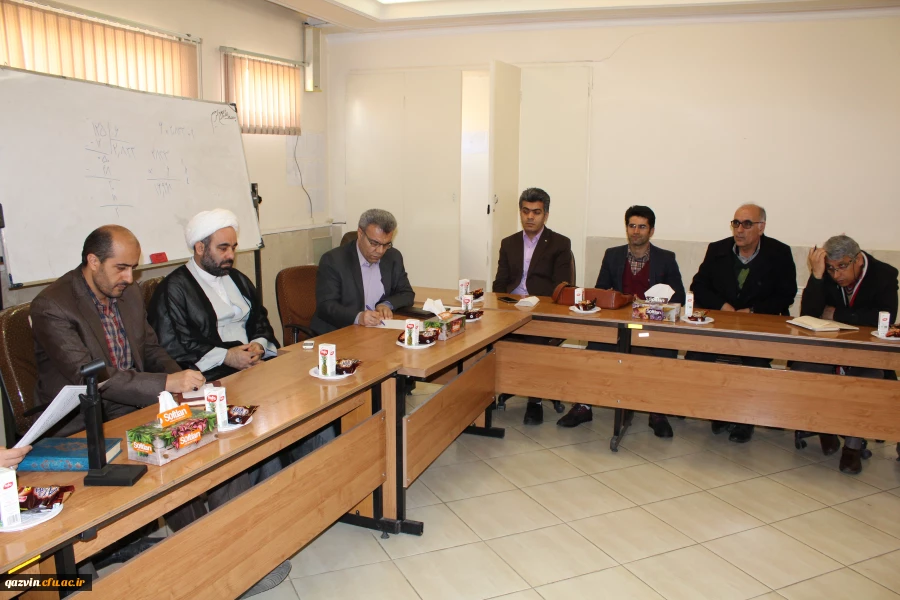 نشست بسیج اساتید دانشگاه فرهنگیان استان قزوین باحضور مسئول بسیج اساتید استان 2