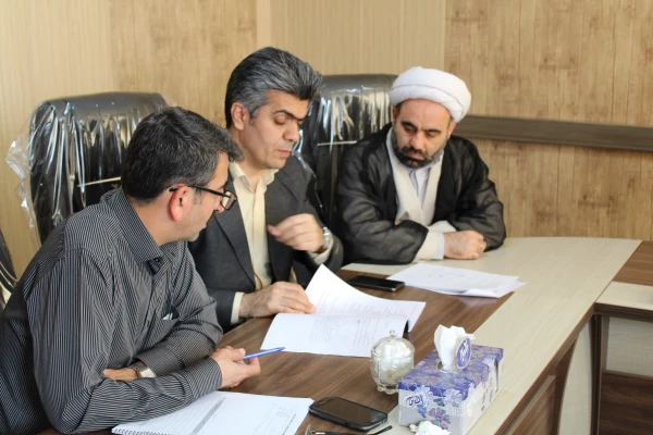 دردانشگاه فرهنگیان استان قزوین برگزارشد:" جلسه کمیته نظارت برنشریات دانشجویی " 3