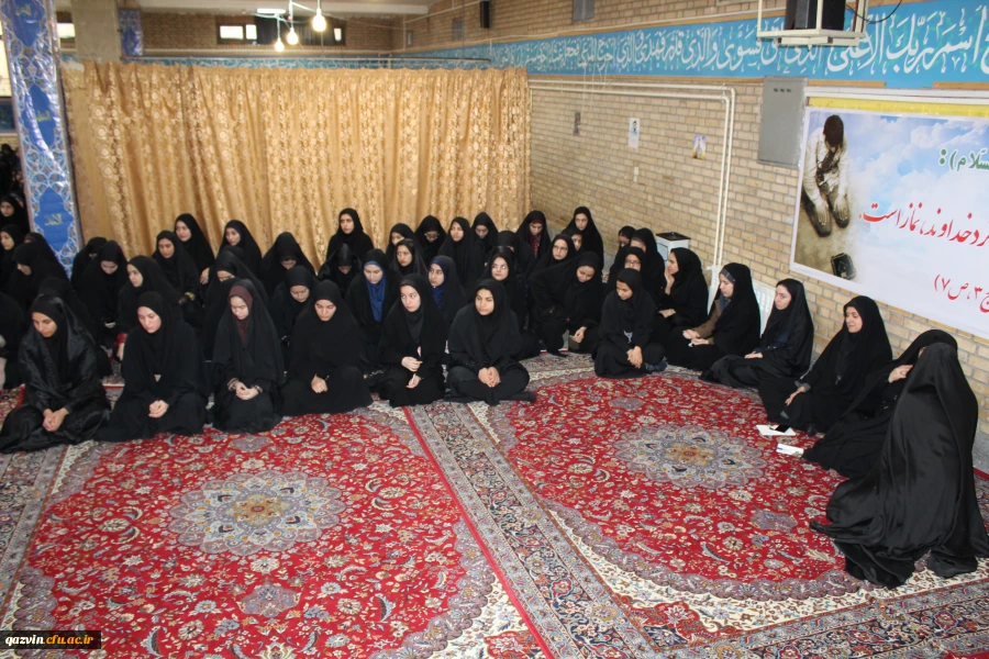 درپردیس بنت الهدی صدرقزوین  برگزارشد:جلسه پرسش وپاسخ دانشجویان با مسئولین هسته گزینش استان قزوین 4