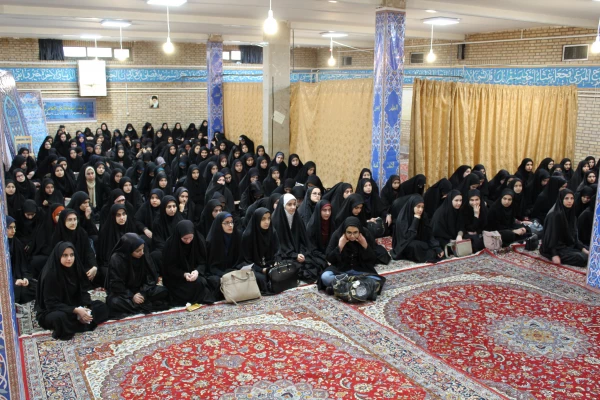 درپردیس بنت الهدی صدرقزوین  برگزارشد:جلسه پرسش وپاسخ دانشجویان با مسئولین هسته گزینش استان قزوین 2