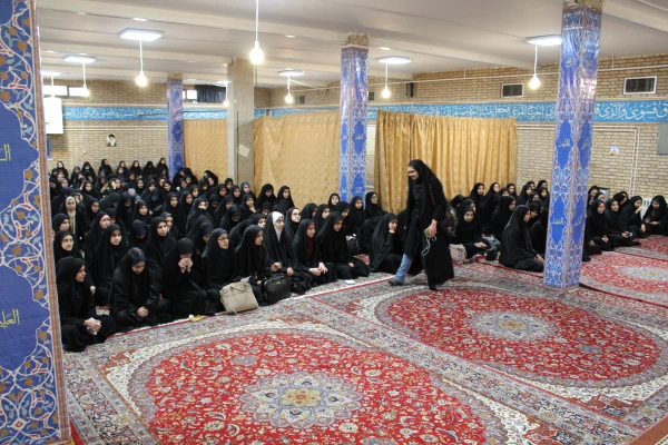 درپردیس بنت الهدی صدرقزوین  برگزارشد:جلسه پرسش وپاسخ دانشجویان با مسئولین هسته گزینش استان قزوین 5