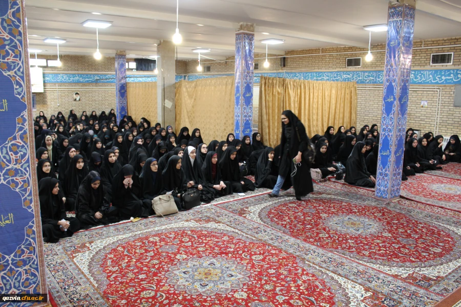 درپردیس بنت الهدی صدرقزوین  برگزارشد:جلسه پرسش وپاسخ دانشجویان با مسئولین هسته گزینش استان قزوین 5