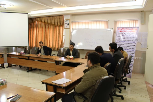 برگزاری جلسه پرسش وپاسخ دانشجویی درپردیس شهید رجایی قزوین 7