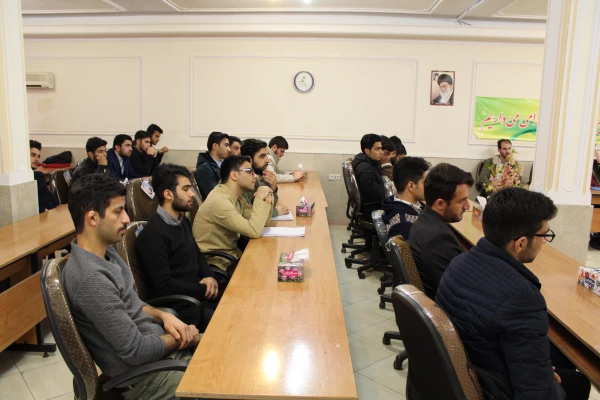 برگزاری جلسه پرسش وپاسخ دانشجویی درپردیس شهید رجایی قزوین 6