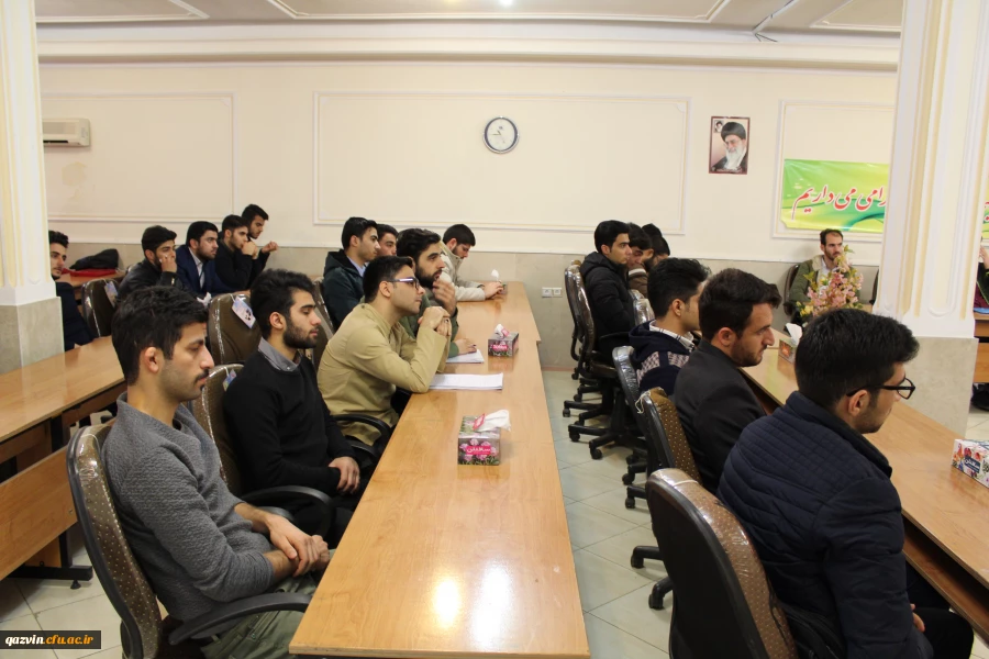 برگزاری جلسه پرسش وپاسخ دانشجویی درپردیس شهید رجایی قزوین 6