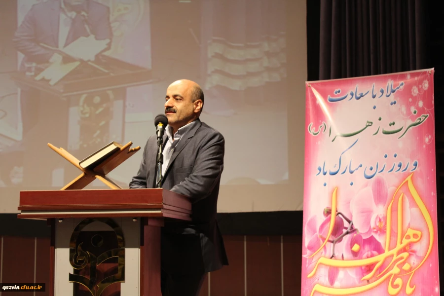 برگزاری مراسم هفته بزرگداشت مقام زن درپردیس بنت الهدی صدر قزوین 5