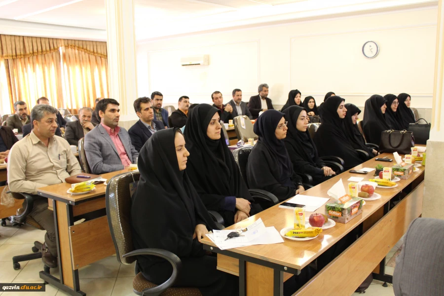 برگزاری جلسه شورای اداری دانشگاه فرهنگیان استان قزوین 3