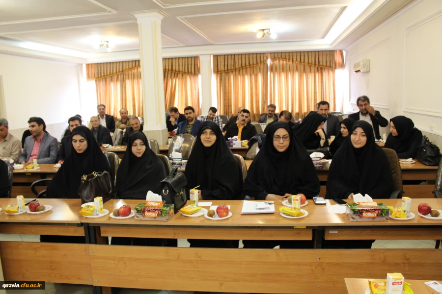 برگزاری جلسه شورای اداری دانشگاه فرهنگیان استان قزوین 6