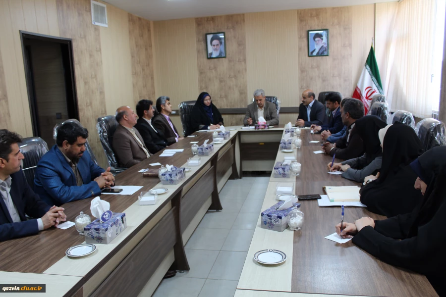 مدیرکل امور دانشجویی درنشست با کارکنان دانشگاه فرهنگیان استان قزوین:تحول درآموزش وپرورش بایدتوسط فارغ التحصیلان دانشگاه فرهنگیان رخ دهد. 5