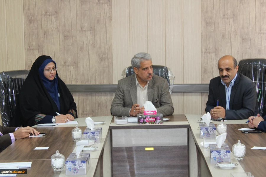 مدیرکل امور دانشجویی درنشست با کارکنان دانشگاه فرهنگیان استان قزوین:تحول درآموزش وپرورش بایدتوسط فارغ التحصیلان دانشگاه فرهنگیان رخ دهد. 6