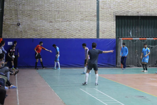 برگزاری مسابقات فوتسال دانشجویی جام معلم دردانشگاه فرهنگیان استان قزوین 5