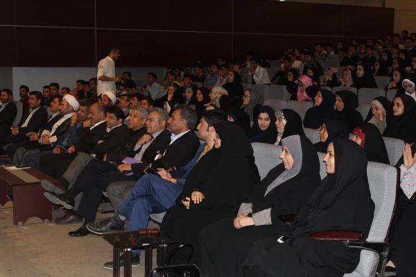 برگزاری مراسم بزرگداشت مقام معلم دردانشگاه فرهنگیان استان قزوین 9