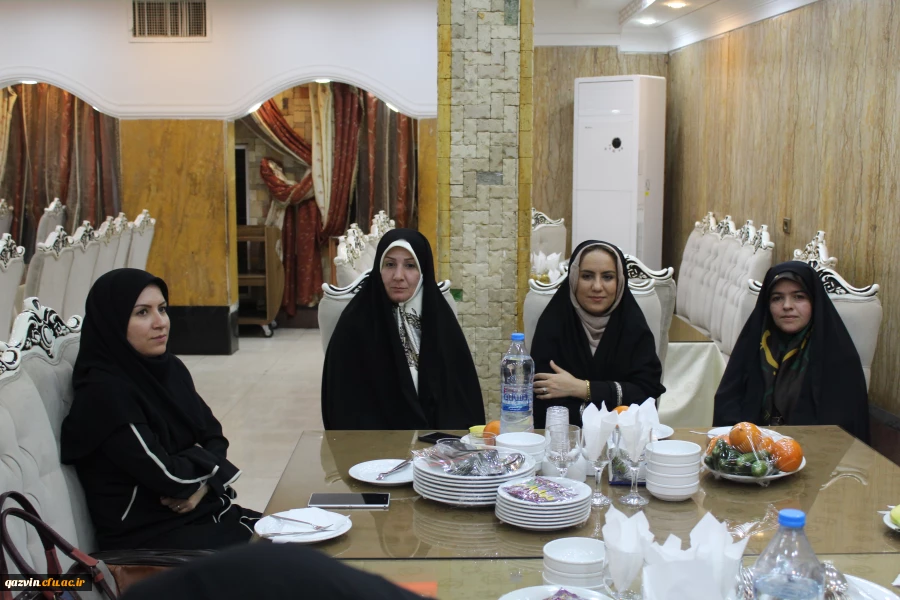 مراسم ضیافت شام اساتید دانشگاه فرهنگیان استان قزوین به مناسبت هفته آموزش 8