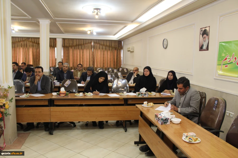 برگزاری سومین جلسه گروههای آموزشی پردیس های شهید رجایی و بنت الهدی صدرقزوین 7