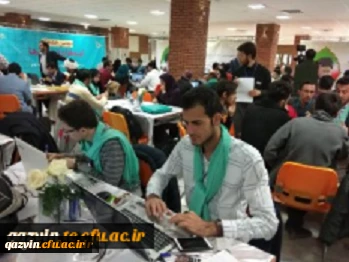 کسب مقام اول  توسط  عباس وصالی مزین دانشجو معلم پردیس شهیدرجایی قزوین در:

نخستین جشنواره ایده پردازی ورزشی دانشجو معلمان سراسر کشور و 
دومین جشنواره طراحی رسانه های فرهنگی - ورزشی سراسر کشور دانشگاه فرهنگیان