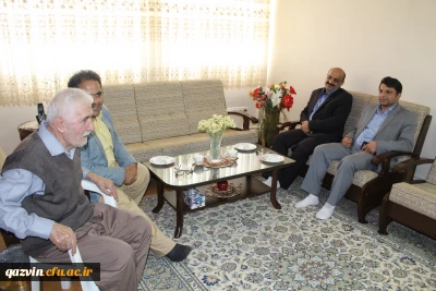 عیادت مدیریت امور پردیس های استان قزوین ازآقای شعبانی همکار پیشکسوت دانشگاه