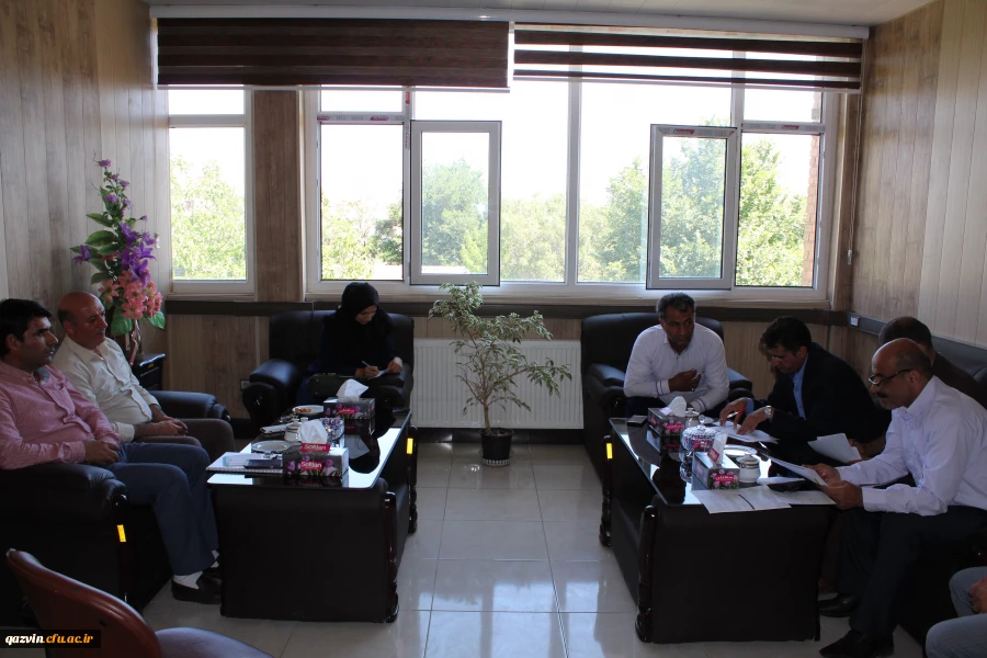 برگزاری جلسه معاونت دانشجویی مدیریت امور پردیس های قزوین 2