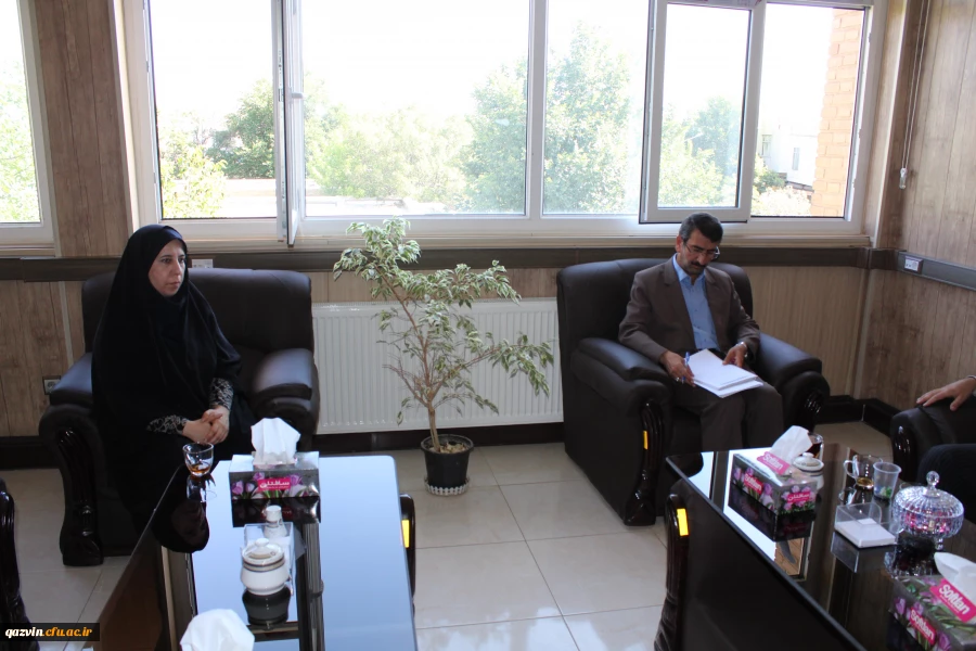 جلسه مدیریت امور پردیس های استان با اساتید مشاور دوره توانمند سازی فرهنگی، مهارت آموزان ماده  3