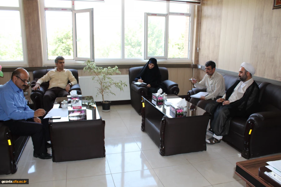 برگزاری جلسه فوق العاده شورای فرهنگی دانشگاه فرهنگیان استان 2