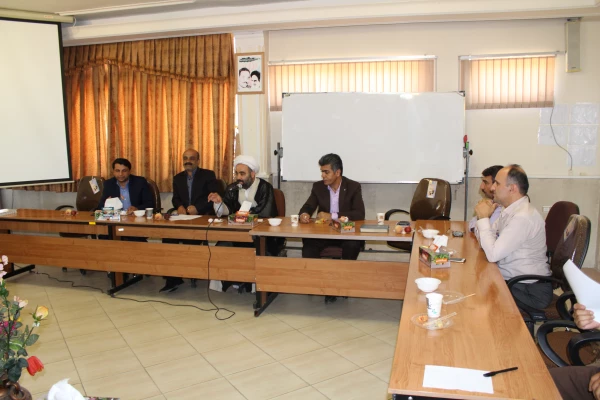 تشکیل جلسه شورای اداری دانشگاه فرهنگیان استان قزوین 6