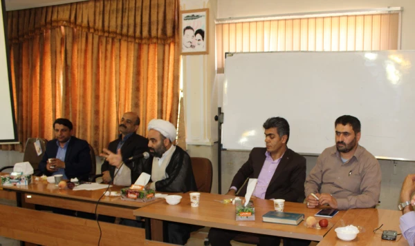 تشکیل جلسه شورای اداری دانشگاه فرهنگیان استان قزوین 7