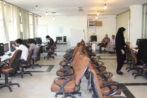 رگزاری آزمون آنلاین رشته های 9 گانه عترت و معارف دینی درپردیس شهیدرجایی قزوین 2